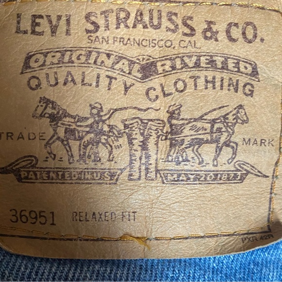 Vintage Levi’s orange tab shorts relaxed fit 36951 100% cotton made in USA - Picture 3 of 4